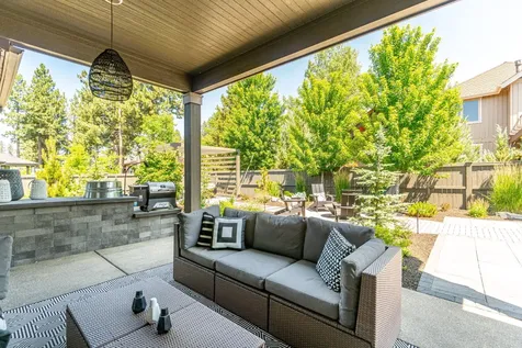 60864 SW Headwaters Loop Bend OR 97702