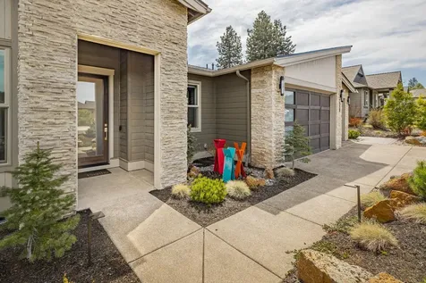 60864 SW Headwaters Loop Bend OR 97702