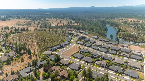 60864 SW Headwaters Loop Bend OR 97702