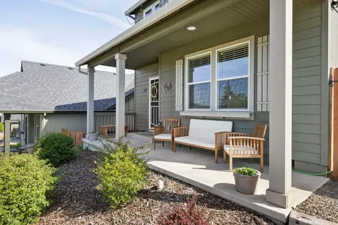 2272 College Way Medford OR 97504