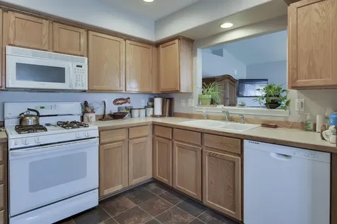 2200 NW Elm Avenue Redmond OR 97756