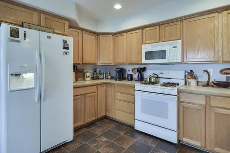 2200 NW Elm Avenue Redmond OR 97756