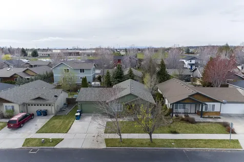 2200 NW Elm Avenue Redmond OR 97756