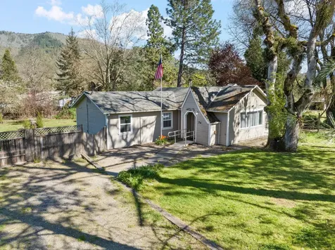 151 Homewood Road Grants Pass OR 97527