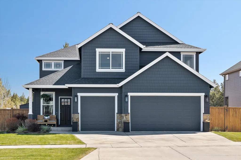 63776 Wellington Street Bend OR 97701