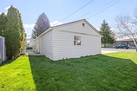 1309 SW Kalama Avenue Redmond OR 97756