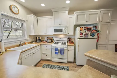 260 N 3rd Street Jacksonville OR 97530