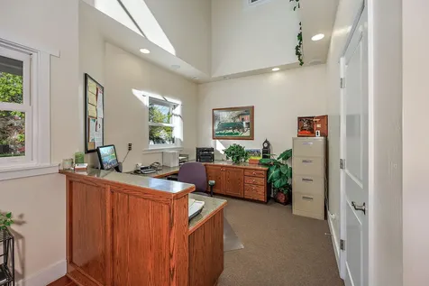 260 N 3rd Street Jacksonville OR 97530
