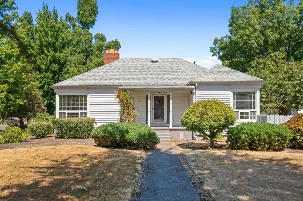 2715 Sunnyview Road NE Salem OR 97301