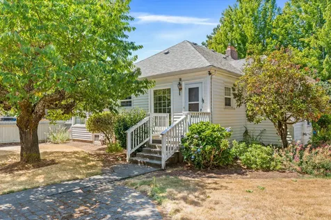 2715 Sunnyview Road NE Salem OR 97301
