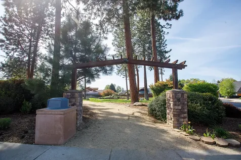 629 Cedarwood Drive Eagle Point OR 97524