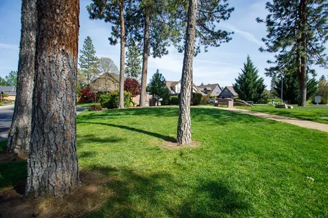 629 Cedarwood Drive Eagle Point OR 97524