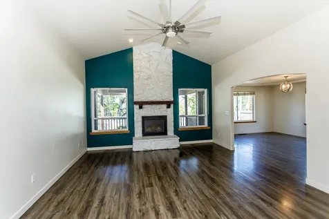 629 Cedarwood Drive Eagle Point OR 97524