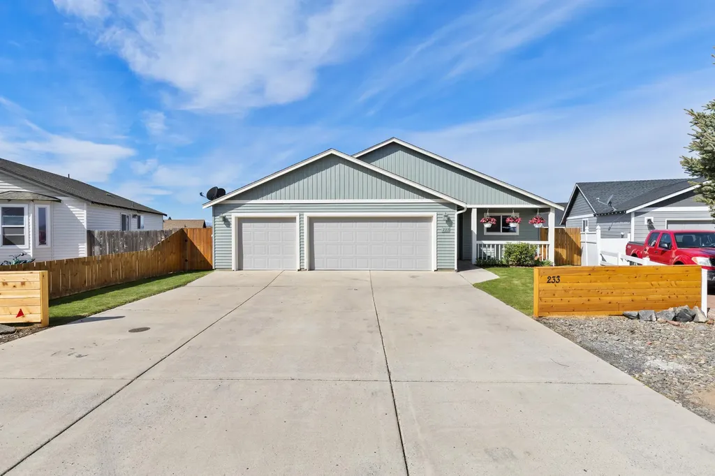 233 Center Ridge Drive Culver OR 97734