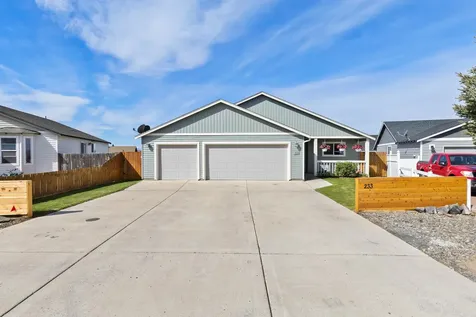 233 Center Ridge Drive Culver OR 97734