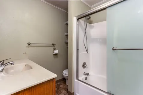 1705 NE 6th Street Bend OR 97701