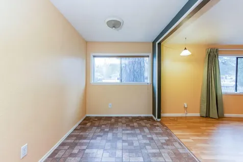 1705 NE 6th Street Bend OR 97701