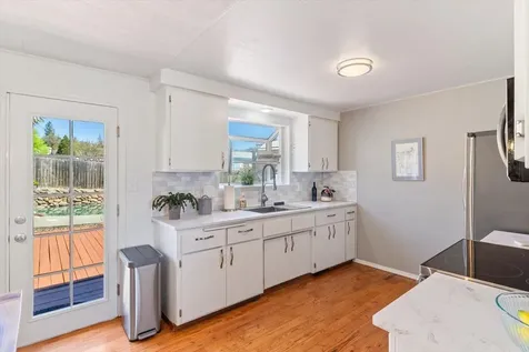 200 Hudspeth Lane Shady Cove OR 97539