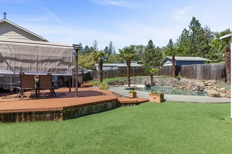 200 Hudspeth Lane Shady Cove OR 97539