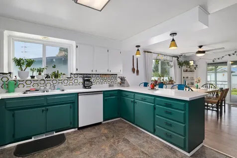 1735 Parkdale Drive Grants Pass OR 97527