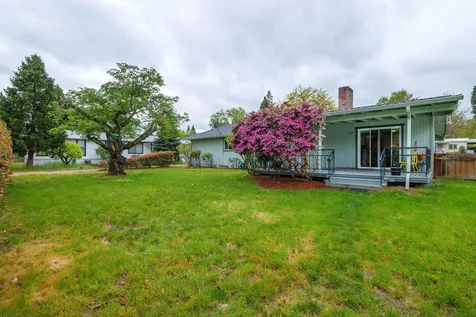 1735 Parkdale Drive Grants Pass OR 97527