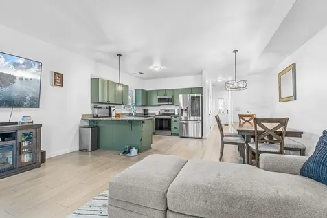 7842 Phaedra Lane White City OR 97503