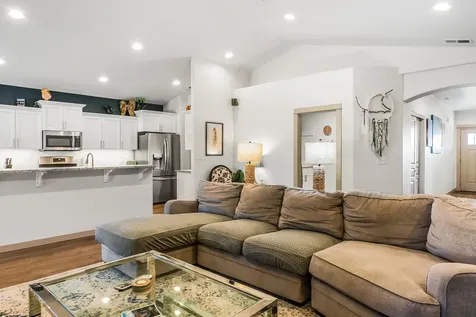 63832 Wellington Street Bend OR 97701