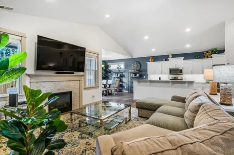 63832 Wellington Street Bend OR 97701