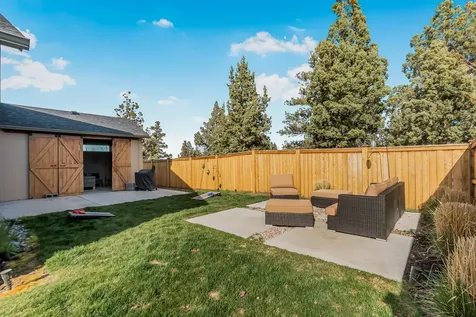 63832 Wellington Street Bend OR 97701