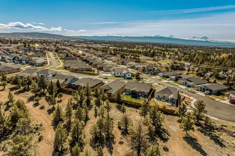 63832 Wellington Street Bend OR 97701