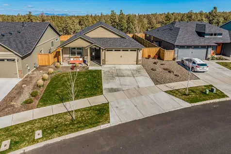 63832 Wellington Street Bend OR 97701