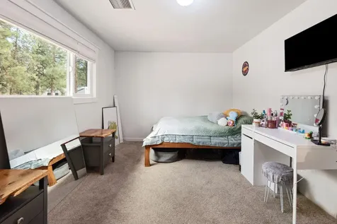19115 Kiowa Road Bend OR 97702