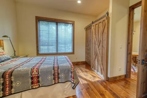 26060 SW Potlatch Lane Camp Sherman OR 97730