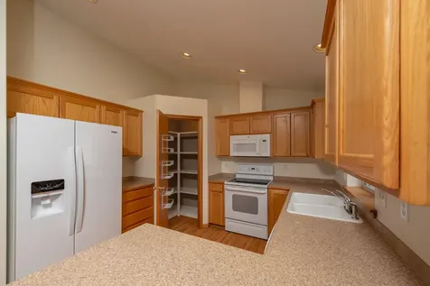 16146 Aqua Road La Pine OR 97739