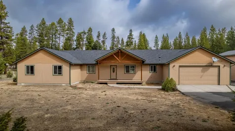 16146 Aqua Road La Pine OR 97739