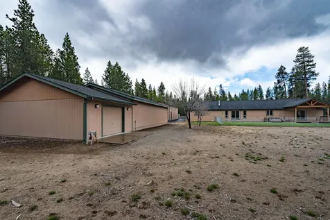 16146 Aqua Road La Pine OR 97739