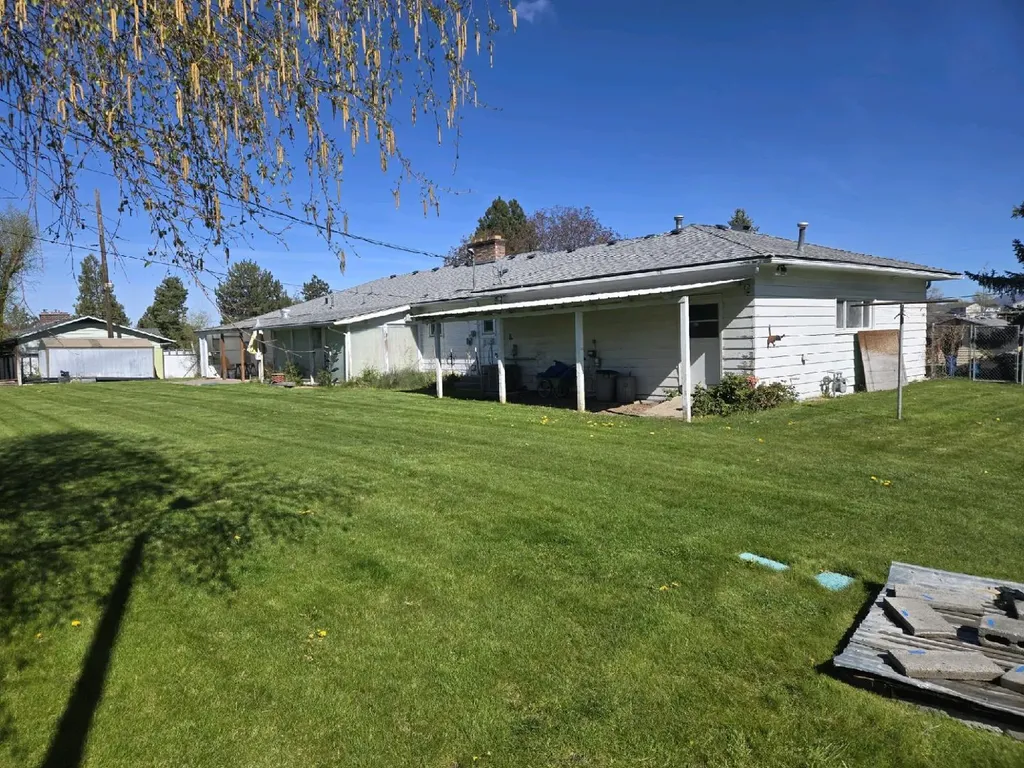 646 NE Loper Avenue Prineville OR 97754