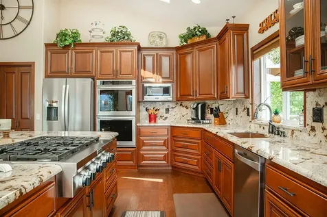 1874 NW Sunview Place Grants Pass OR 97526