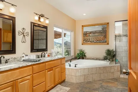 1874 NW Sunview Place Grants Pass OR 97526