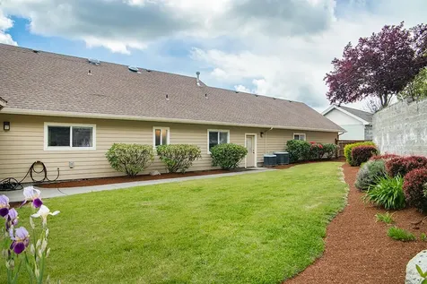 1874 NW Sunview Place Grants Pass OR 97526