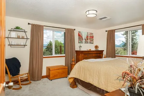 1874 NW Sunview Place Grants Pass OR 97526