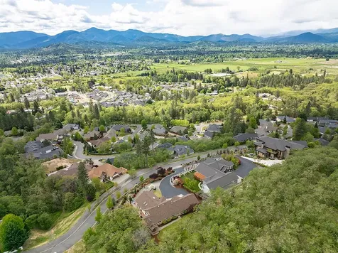 1874 NW Sunview Place Grants Pass OR 97526