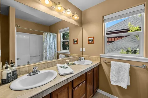 19531 Aster Lane Bend OR 97702