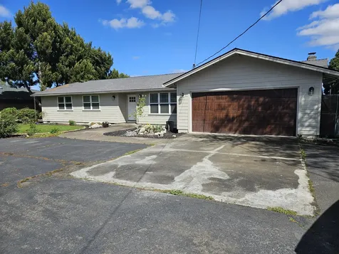 2731 Orchard Home Drive Medford OR 97501