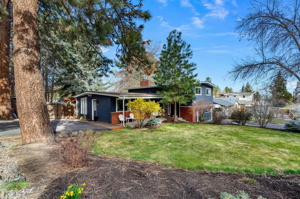 1210 NE Jones Road Bend OR 97701