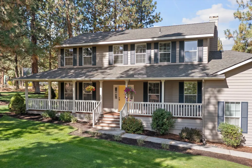 1235 NW Elliot Court Bend OR 97703