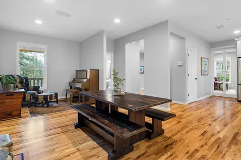 1235 NW Elliot Court Bend OR 97703