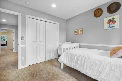 1235 NW Elliot Court Bend OR 97703