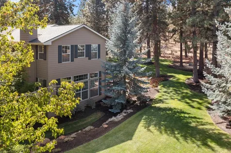 1235 NW Elliot Court Bend OR 97703