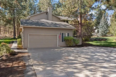 1235 NW Elliot Court Bend OR 97703